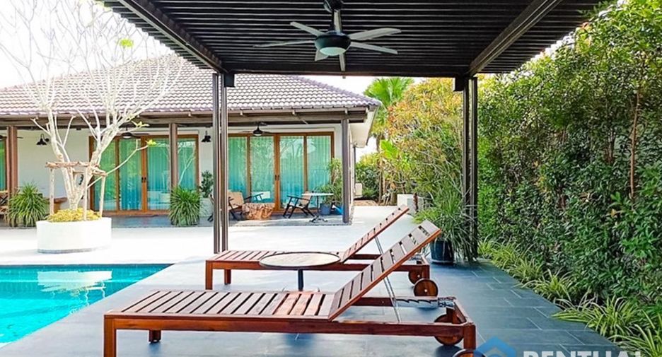 For sale 3 bedrooms villa in East Pattaya, Pattaya