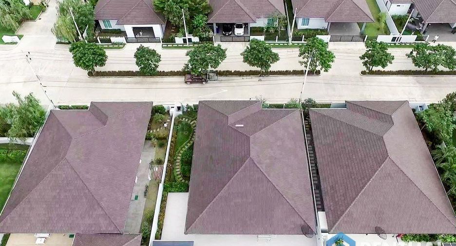 For sale 3 bedrooms villa in East Pattaya, Pattaya