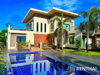 For sale 4 bedrooms house in Na Jomtien, Pattaya