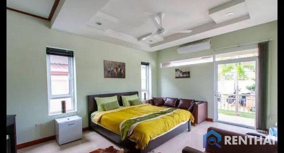 For sale 4 bedrooms house in Sattahip, Chonburi