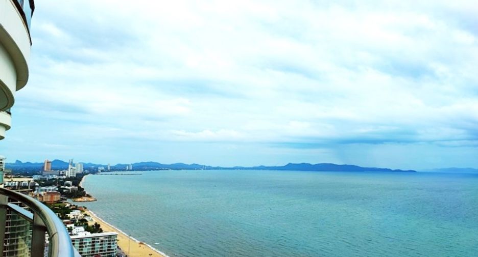 For sale 5 bedrooms condo in Jomtien, Pattaya