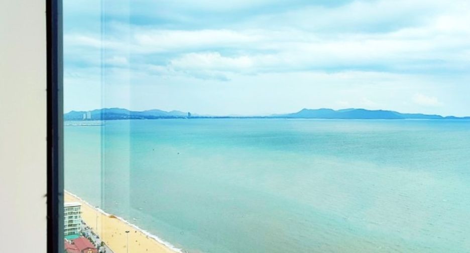 For sale 5 bedrooms condo in Jomtien, Pattaya