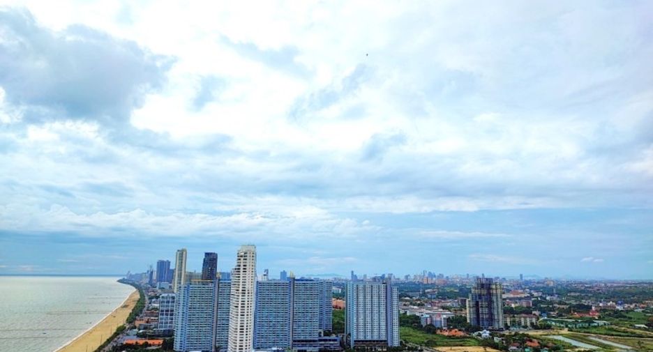 For sale 5 bedrooms condo in Jomtien, Pattaya