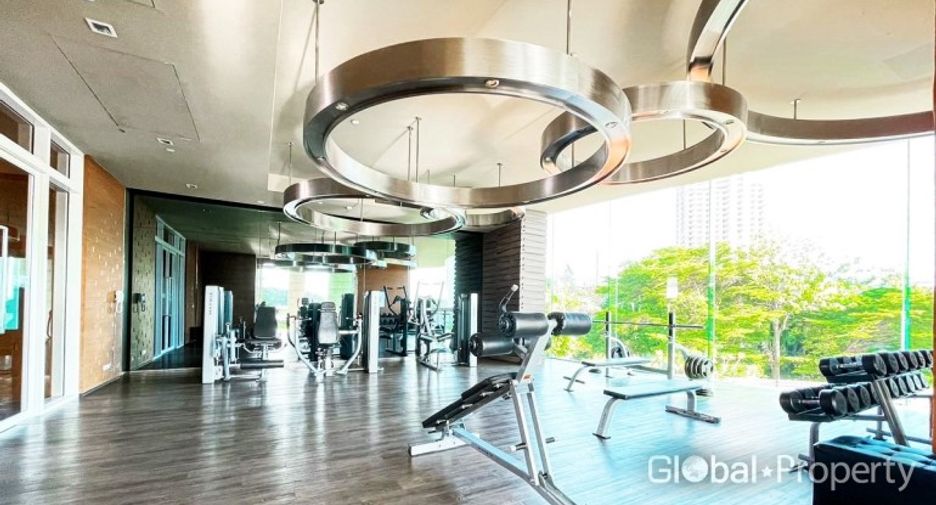 For sale 5 bedrooms condo in Jomtien, Pattaya