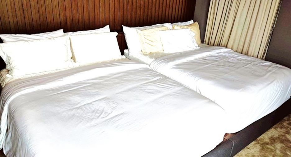 For sale 5 bedrooms condo in Jomtien, Pattaya