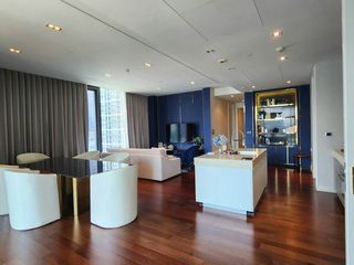 For rent 2 bed condo in Khlong Toei, Bangkok