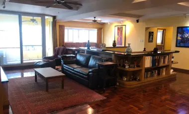 For rent 3 Beds condo in Khlong Toei, Bangkok