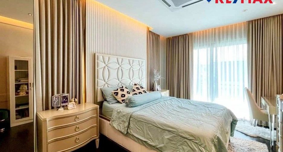 For sale 4 bedrooms house in Mueang Chon Buri, Chonburi