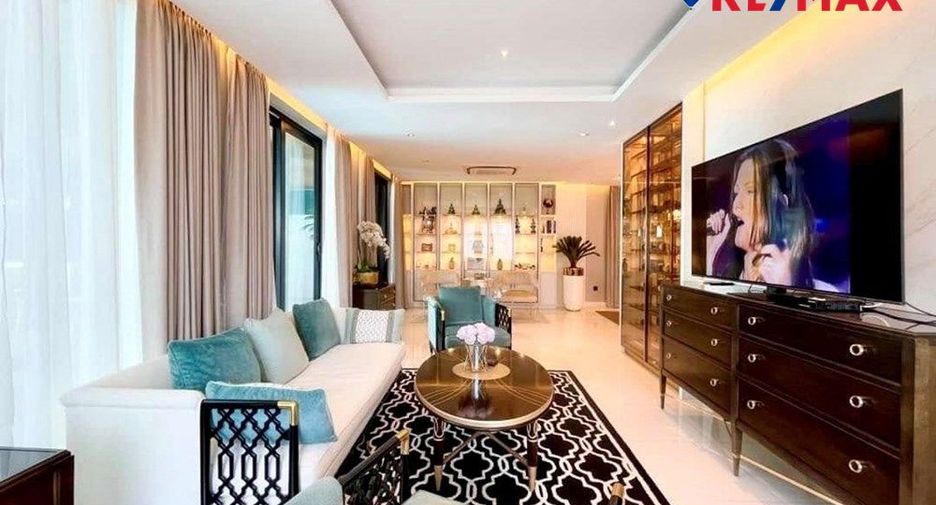 For sale 4 bedrooms house in Mueang Chon Buri, Chonburi
