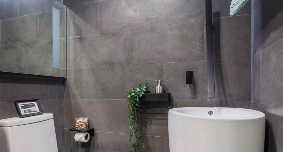 For rent 1 bed condo in Sathon, Bangkok