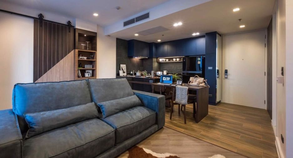 For rent 1 bed condo in Sathon, Bangkok