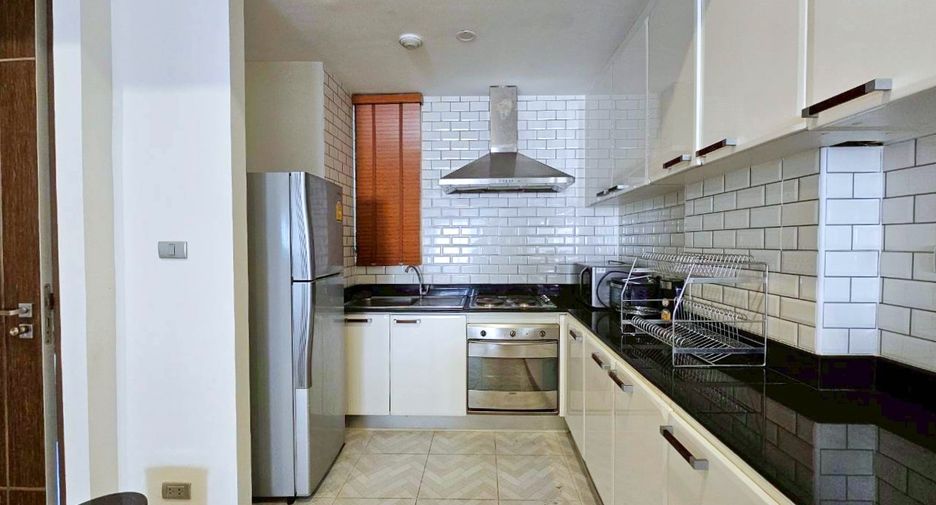 For rent 2 bedrooms condo in Khlong Toei, Bangkok