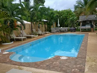 For sale 14 bed hotel in Klaeng, Rayong
