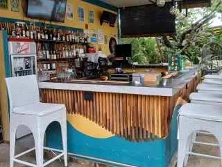 For sale 14 bed hotel in Klaeng, Rayong