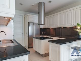 For rent 3 Beds condo in Watthana, Bangkok