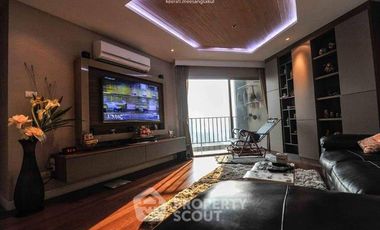 For rent and for sale 2 bed condo in Huai Khwang, Bangkok