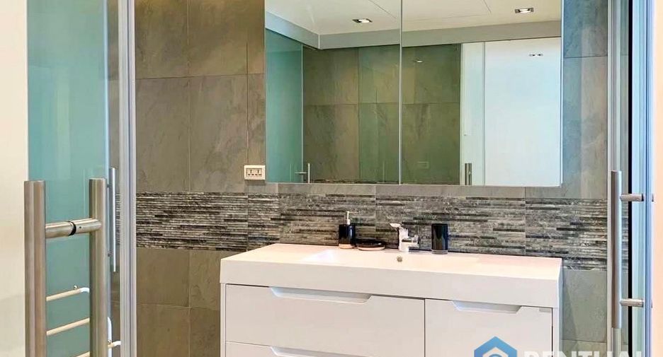 For sale 1 bed condo in Pratumnak, Pattaya