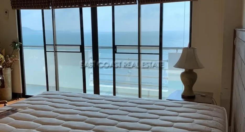 À louer et à vendre 3 chambres condo à Na Jomtien, Pattaya