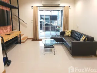 For sale 4 bed townhouse in Suan Luang, Bangkok