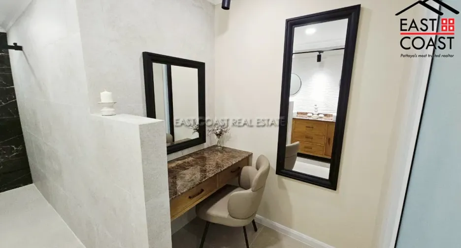 For sale 3 bedrooms condo in Bang Lamung, Chonburi