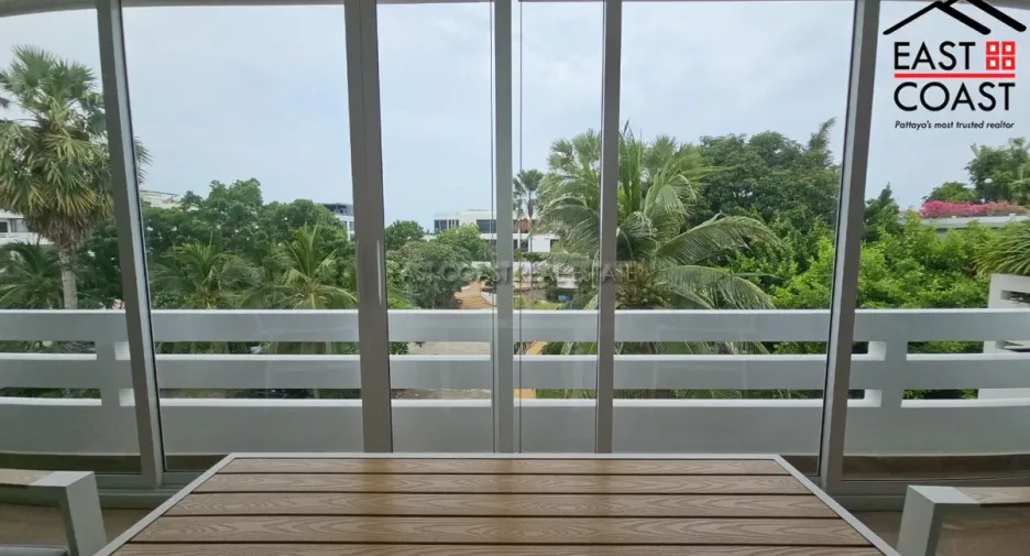 For sale 3 bedrooms condo in Bang Lamung, Chonburi