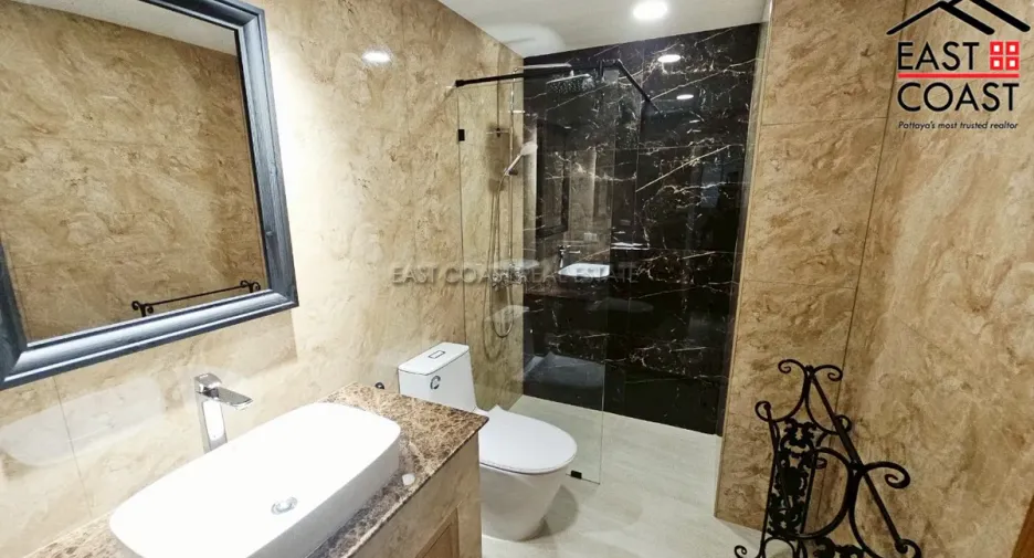For sale 3 bedrooms condo in Bang Lamung, Chonburi