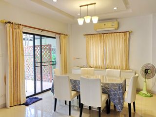 Haus zur Miete und zum Kauf mit 3 Zimmer in Bang Lamung, Chonburi