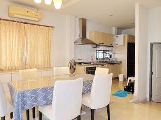 Haus zur Miete und zum Kauf mit 3 Zimmer in Bang Lamung, Chonburi