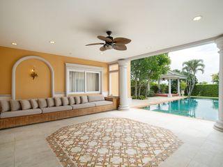 For rent 3 Beds villa in Bang Lamung, Chonburi