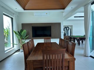 For rent 4 Beds villa in Bang Lamung, Chonburi
