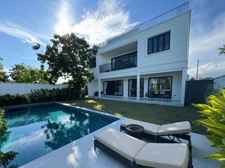 For rent 6 Beds villa in Bang Lamung, Chonburi