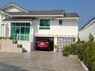 For rent 4 Beds villa in Bang Lamung, Chonburi
