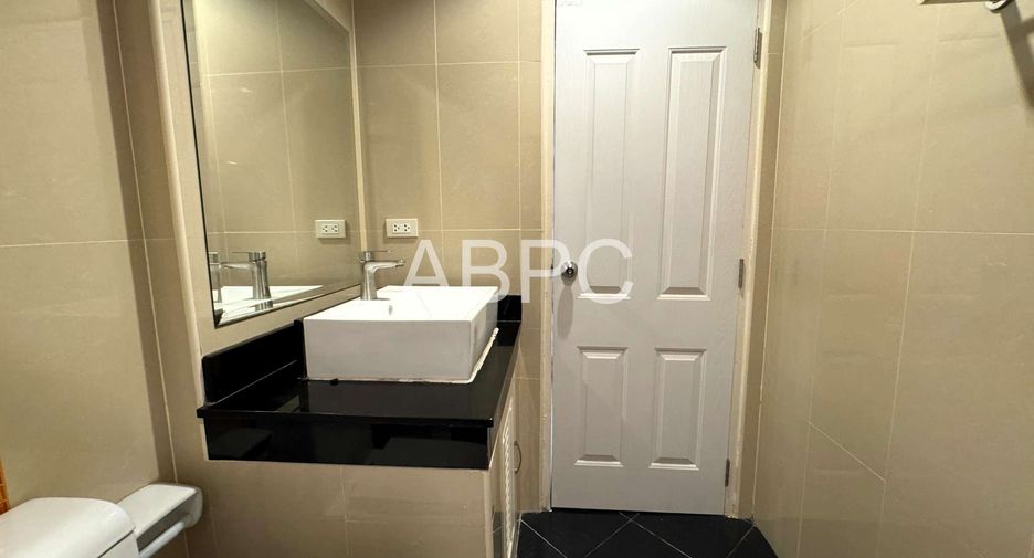 À louer et à vendre 1 chambre condo à Bang Lamung, Chonburi