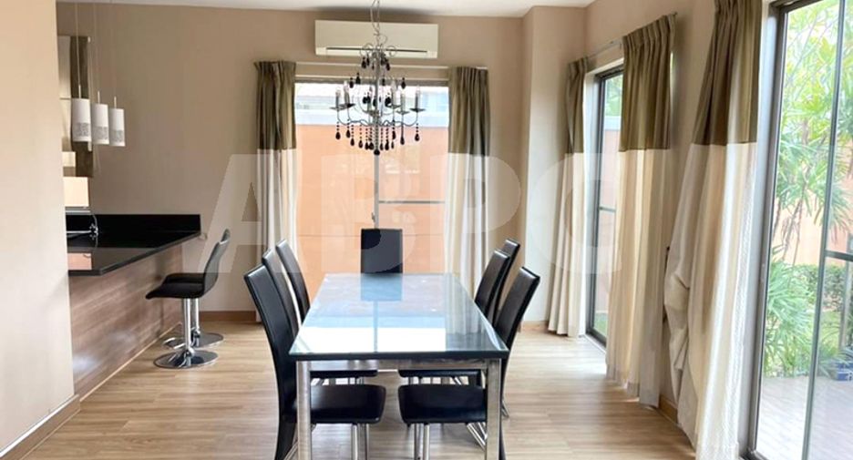 Haus zur Miete mit 4 Zimmer in Bang Lamung, Chonburi