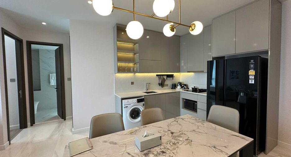Condo en alquiler de 3 habitaciones en Sathon, Bangkok