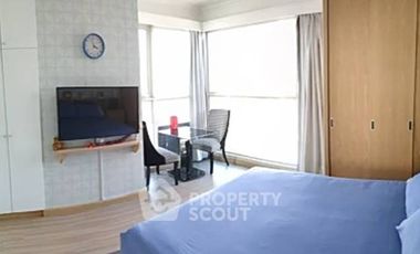 For sale 2 Beds condo in Khlong San, Bangkok