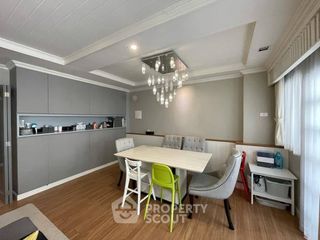 For sale 3 Beds condo in Khlong Toei, Bangkok