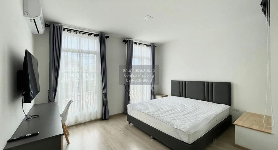 Casa adosada en alquiler de 3 habitaciones en Prawet, Bangkok
