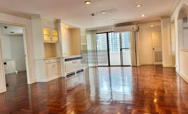 For rent 3 bedrooms condo in Khlong Toei, Bangkok