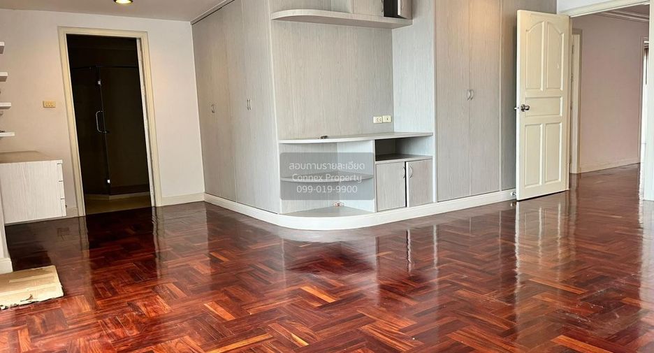 Condo en alquiler de 3 habitaciones en Khlong Toei, Bangkok