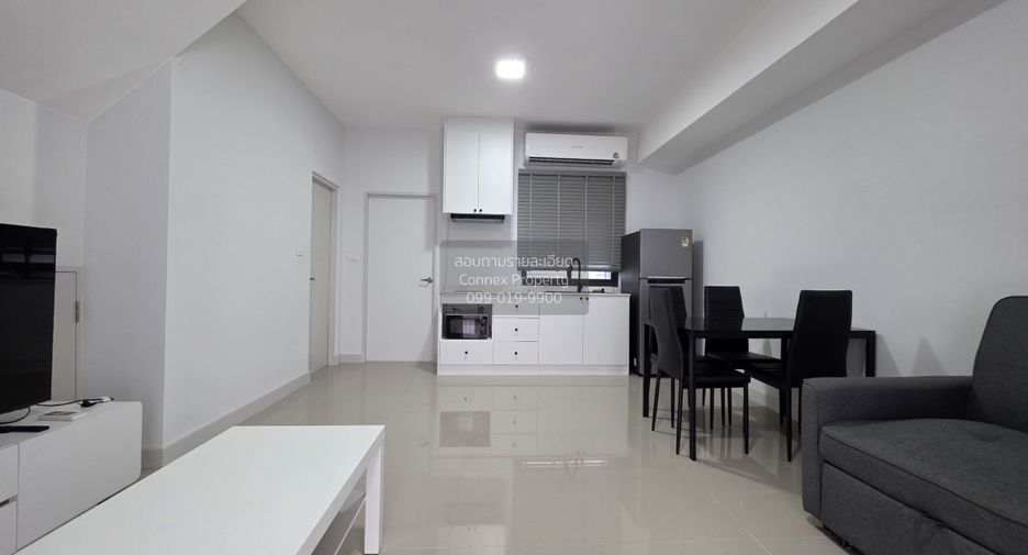 For rent 3 bedrooms townhouse in Bang Phli, Samut Prakan