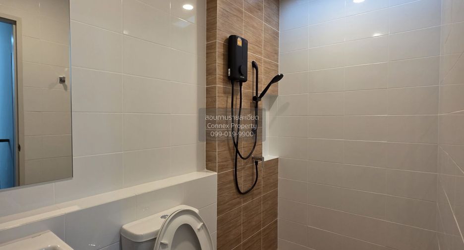 For rent 3 bedrooms townhouse in Bang Phli, Samut Prakan
