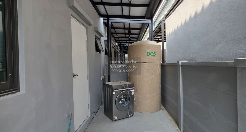 For rent 3 bedrooms townhouse in Bang Phli, Samut Prakan