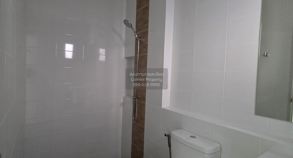 For rent 3 bedrooms townhouse in Bang Phli, Samut Prakan