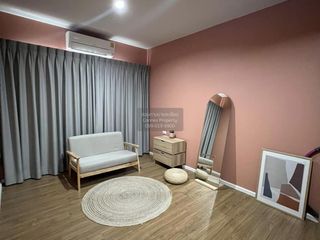 For rent 3 ベッドルーム townhouse in Saphan Sung, Bangkok