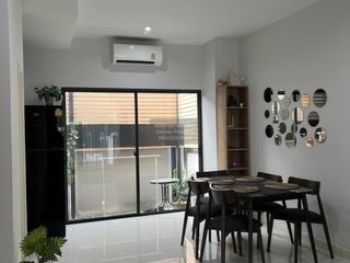 For rent 3 ベッドルーム townhouse in Saphan Sung, Bangkok