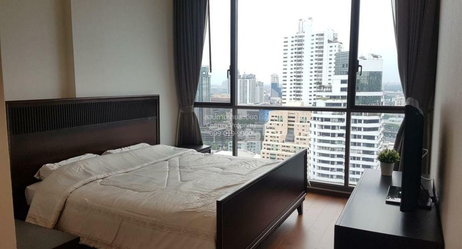 For rent 2 bedrooms condo in Watthana, Bangkok