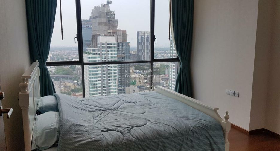 For rent 2 bedrooms condo in Watthana, Bangkok