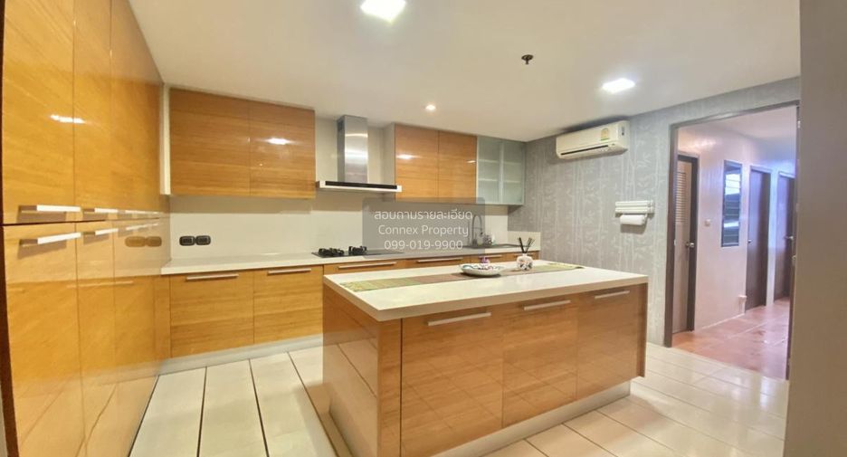 Condo en alquiler de 3 habitaciones en Watthana, Bangkok