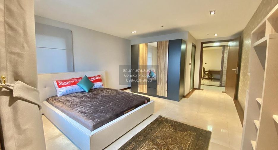 Condo en alquiler de 3 habitaciones en Watthana, Bangkok